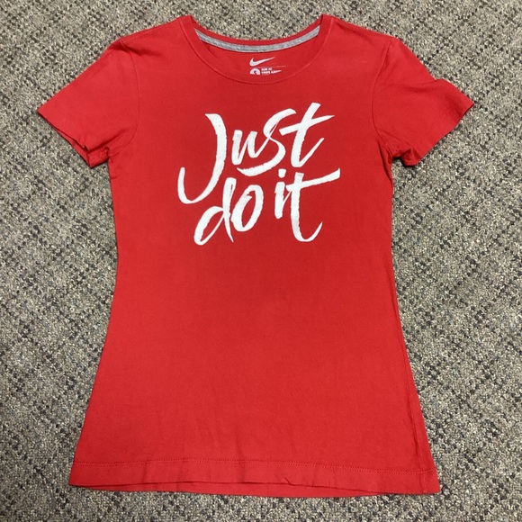 Nike Red Just Do It Logo Crewneck Slim Fit T-Shirt * Size Small - Picture 1 of 8